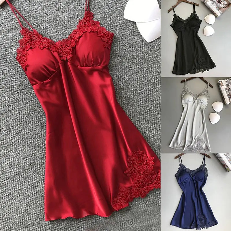 Nuisette soie glacée bretelles — Robe de nuit satin légère femme