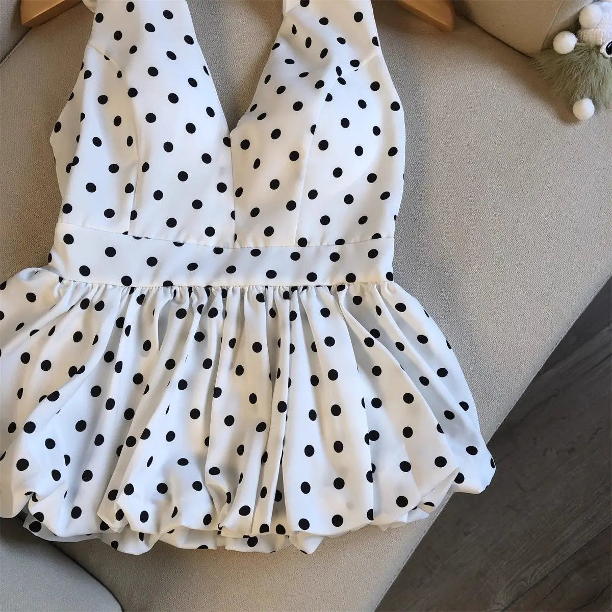 Crop top dos nu à pois — Haut halter volants plage femme