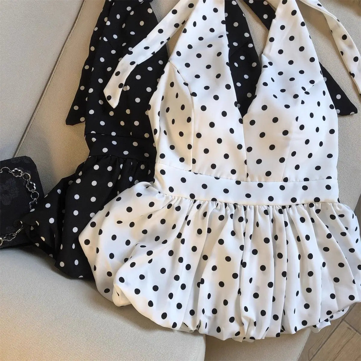 Crop top dos nu à pois — Haut halter volants plage femme